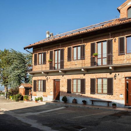 Casa Rubbo - Appartamento 'Como' Nelle Langhe Alba  Exterior photo